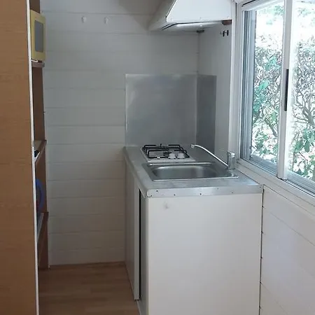 Camping Les Tours Du Pinet Domaine Cezanne * Saint-Tropez