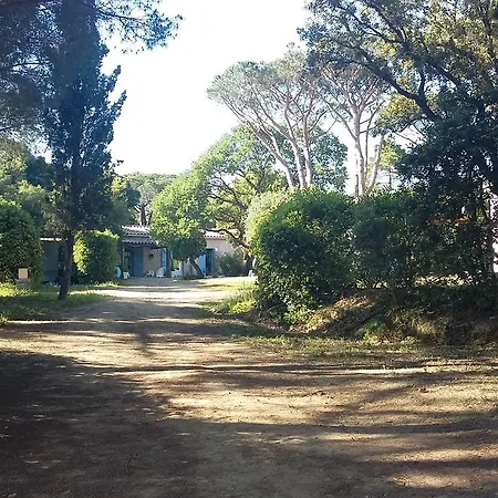 Camping Les Tours Du Pinet Domaine Cezanne Saint Tropez