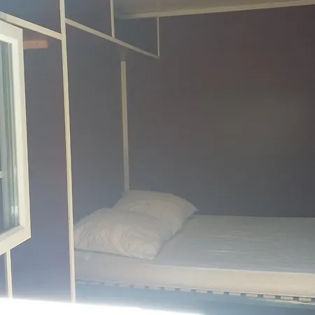 Camping Les Tours Du Pinet Domaine Cezanne