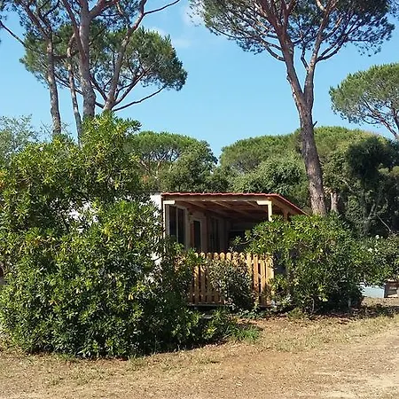 Kemp Camping Les Tours Du Pinet Domaine Cezanne